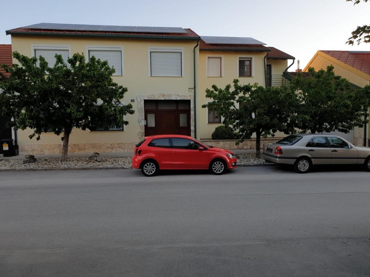 Ferienwohnung Koppi Pamhagen Екстер'єр фото